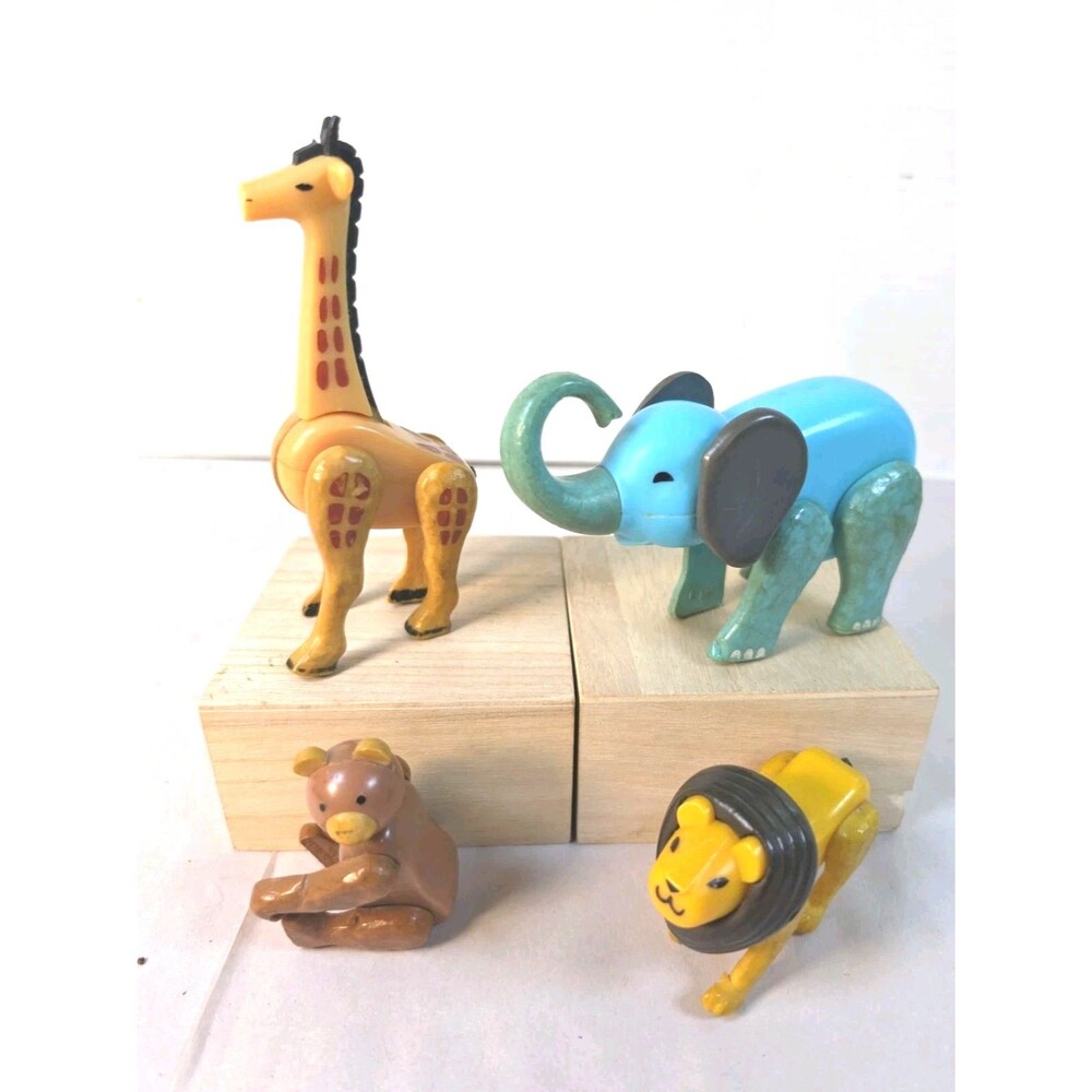 Vtg Fisher Price Little People Circus Train Animals Bear Lion Elephant Giraffe